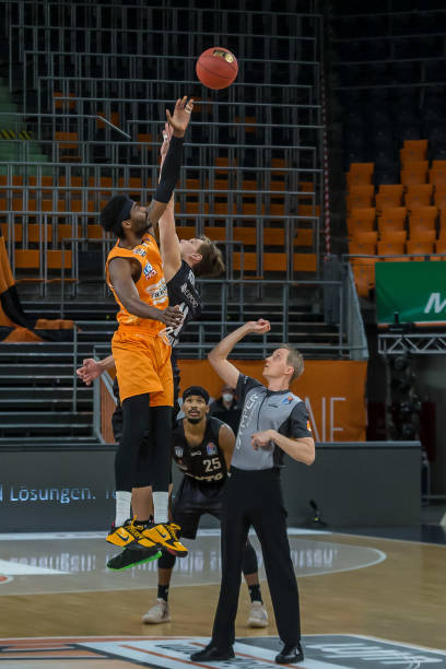 新赛季重回 新赛季重回