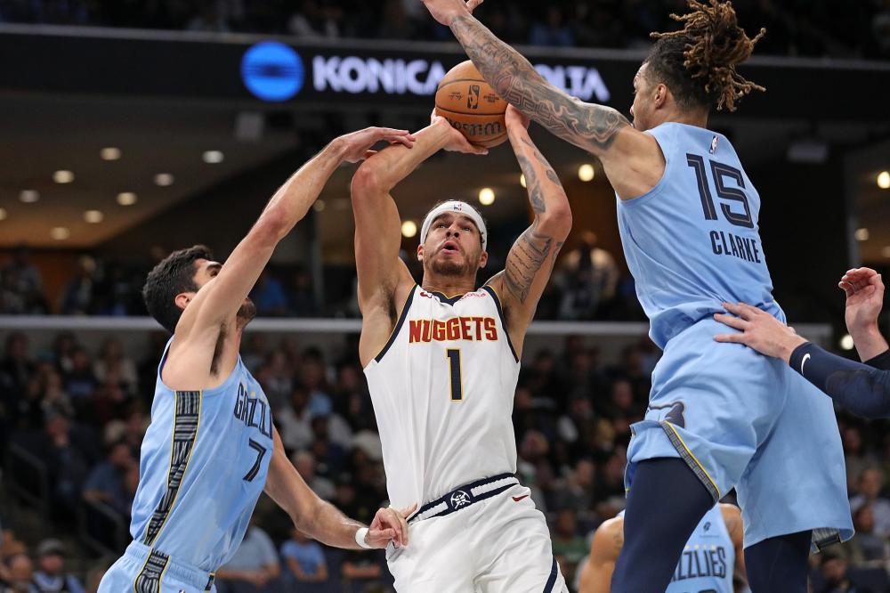 以历年的 以历年的